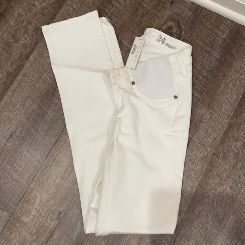 NWT J. Crew White Maternity Jeans- Size 24 🤍